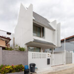 บ้านแมว บ้านหน้าแคบ