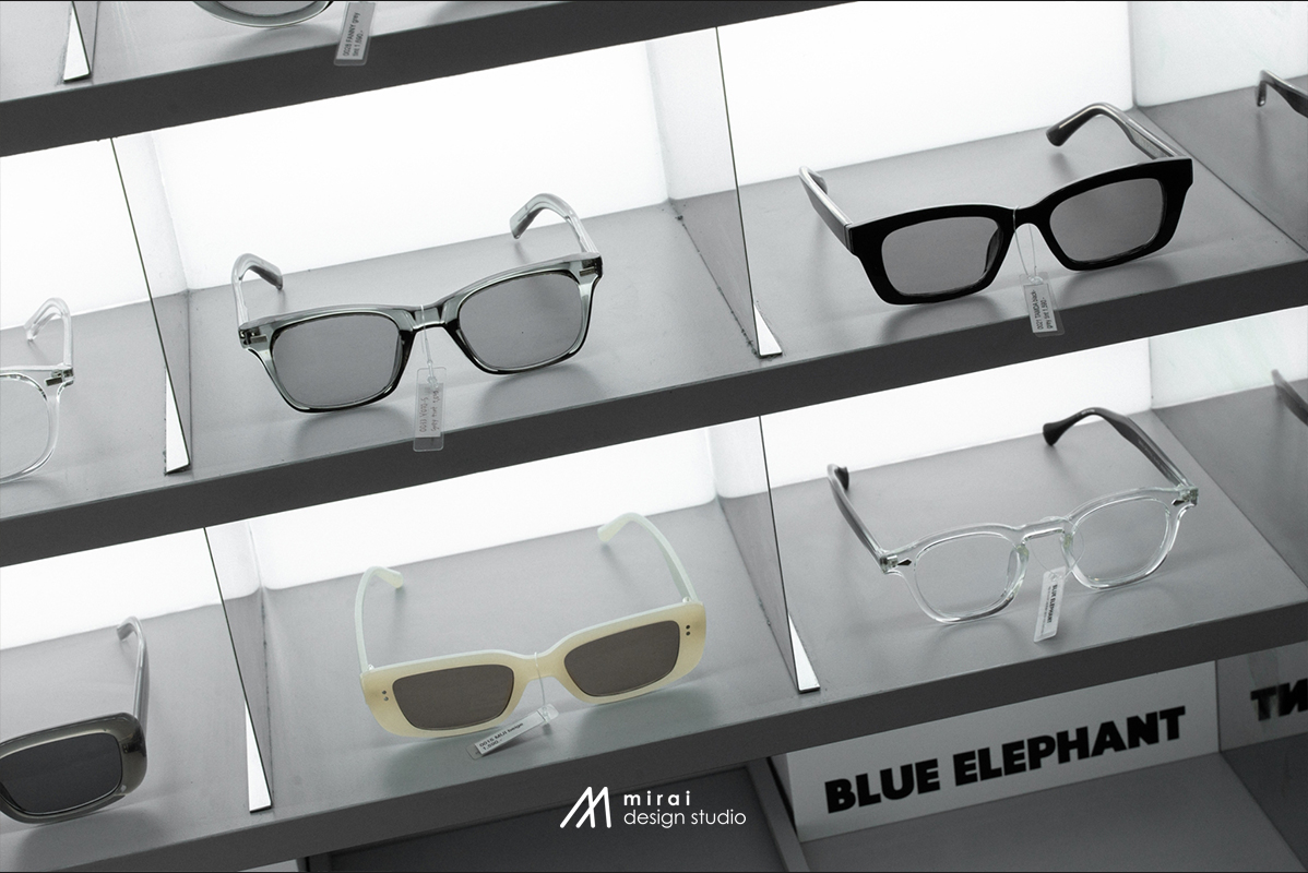 BLUE ELEPHANT GLASSES