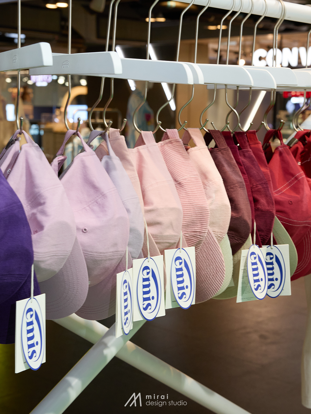 EMIS Pop-uop store